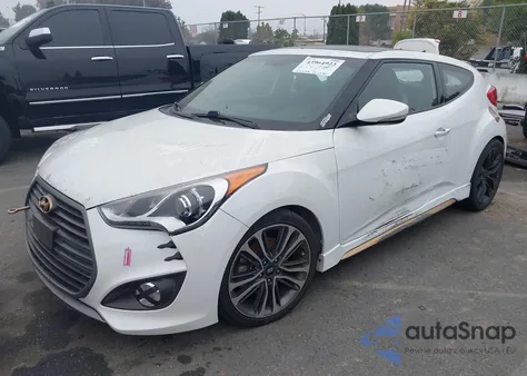 2016 Hyundai Veloster Turbo z USA, uszkodzony, nr VIN KMHTC6AE2GU297126